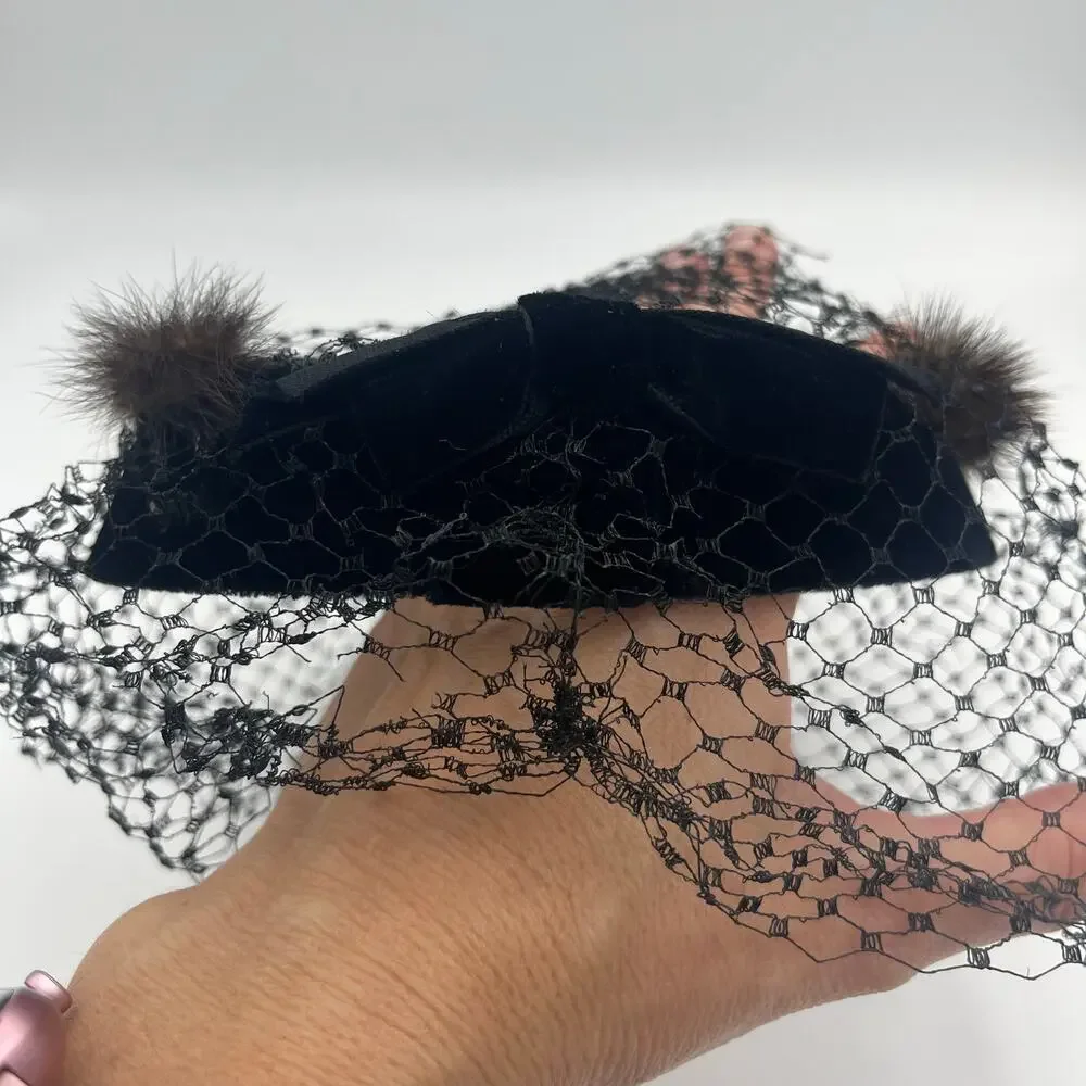 Women's Vintage Fascinator Hat Black Fur Trimmed Front Veil 1940's Era - Picture 4 of 8